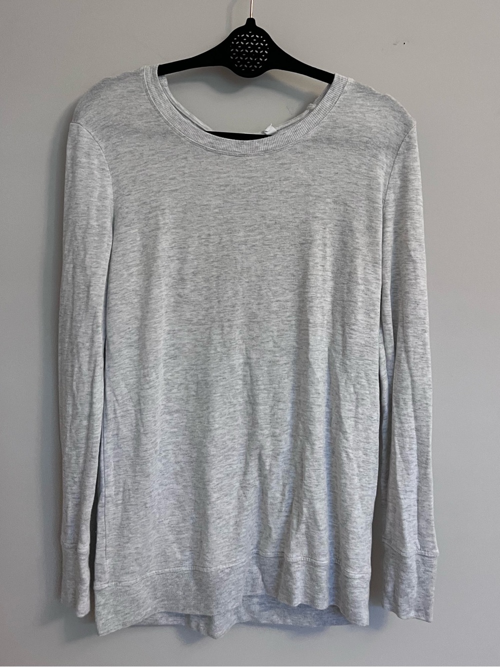 Athleta Light Gray Crewneck Long-Sleeve Sweater